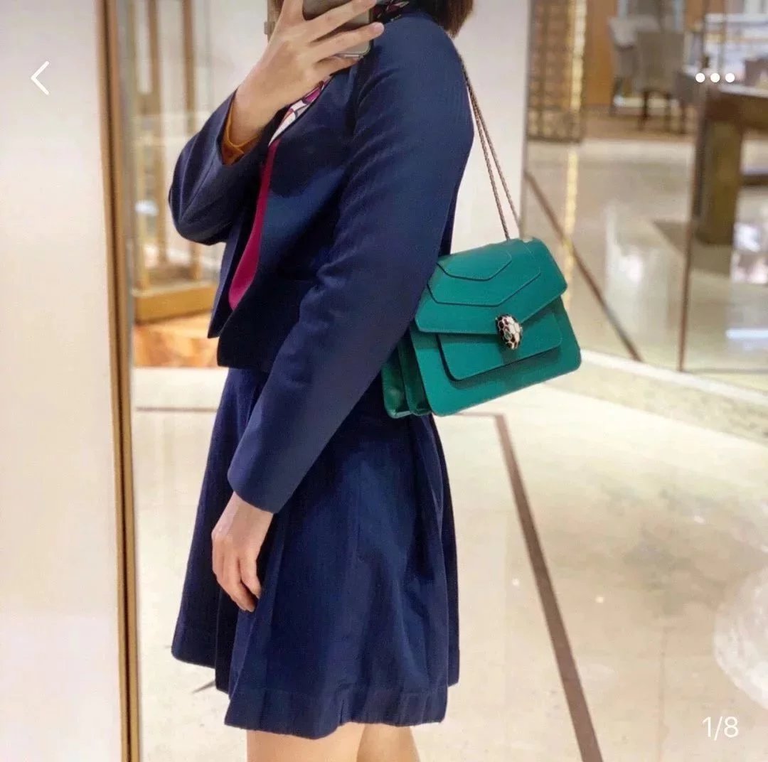 BVLGARI Bag Top version SerpentiForever Classic Emerald Cowhide Bag Decorated with a Snake's Head File Holder Chain Bag Portable Shoulder Messenger Bag Women's Bag