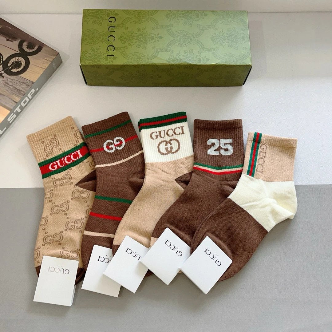 Gucci Sock 【a Box5Double】Classic Pair G Letters logo Breathable and Stylish Pure Cotton Mid-Calf Socks25ss New Cotton Socks Spring Summer Autumn Thin Business Sports Casual Versatile Deodorant Sweat-Absorbing