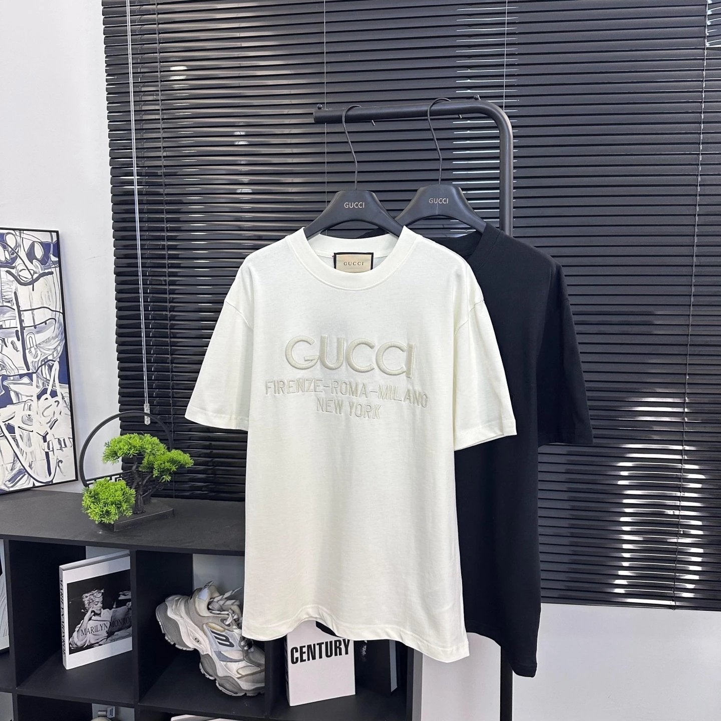 Gucci T-shirt Classic Letter Embroidery logo round Neck Short Sleeve25ss New Pure Cotton Unisex Style T T-shirt OS Loose Fit Base Shirt Top Half Sleeve T-Shirt