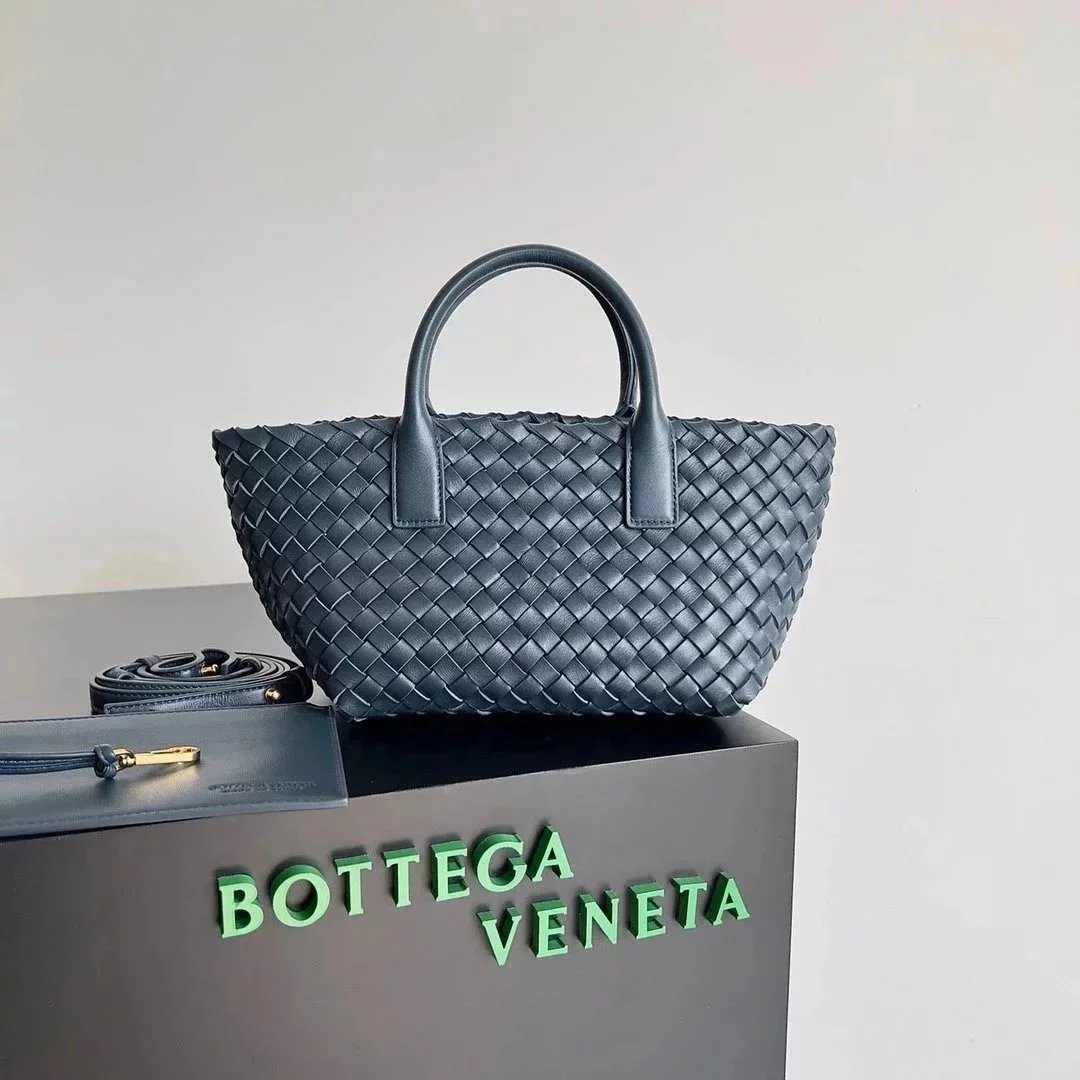 Bottega Veneta Women's Bag Top version 【Surrogate Shopping Edition】New Arrival MiniCabat Limited Mini Basket Tote Cabat Woven Bag Portable Shopping Basket Bag Woven Vegetable Basket New Woven Shopping Basket Bag Treasure Dish Jia Woven Oversized Shopping