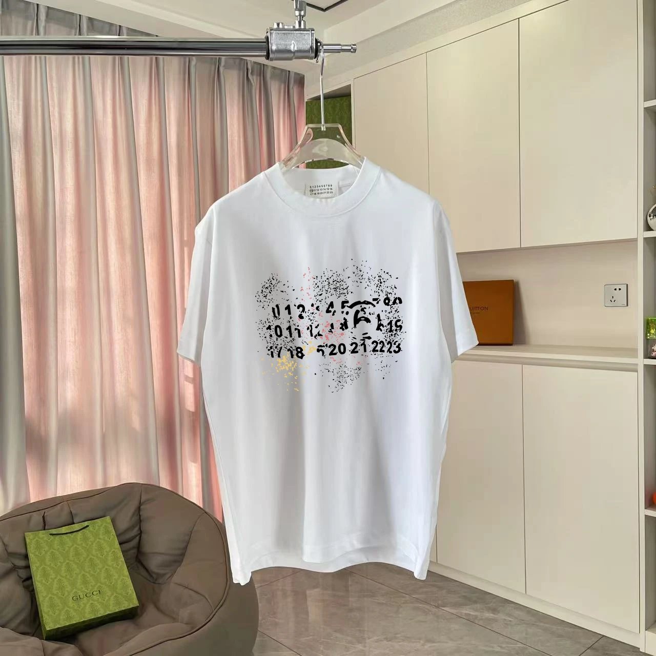 Maison Margiela T-shirt Front Chest Patch Number Print logo round Neck Short Sleeve25ss New pure cotton T Unisex T-Shirt OS Drop Shoulder Loose Fit Base Shirt Top T-Shirt Short Sleeve