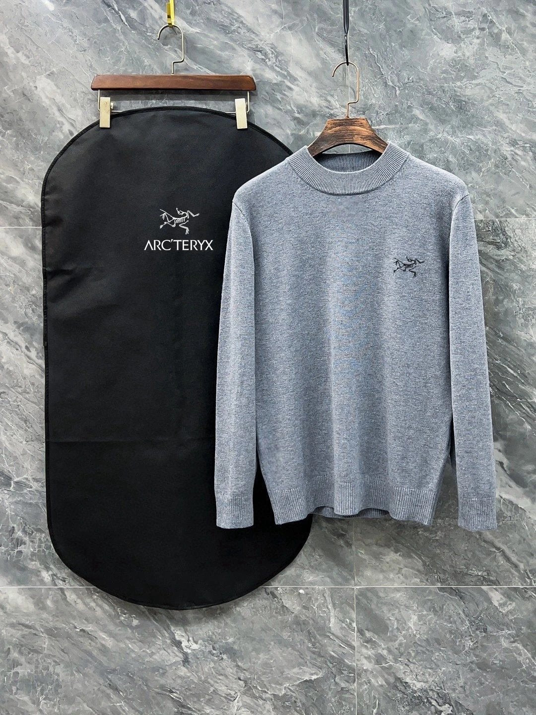 Arc'teryx Sweater Classic Logo Logo Half Turtleneck Sweater Unisex