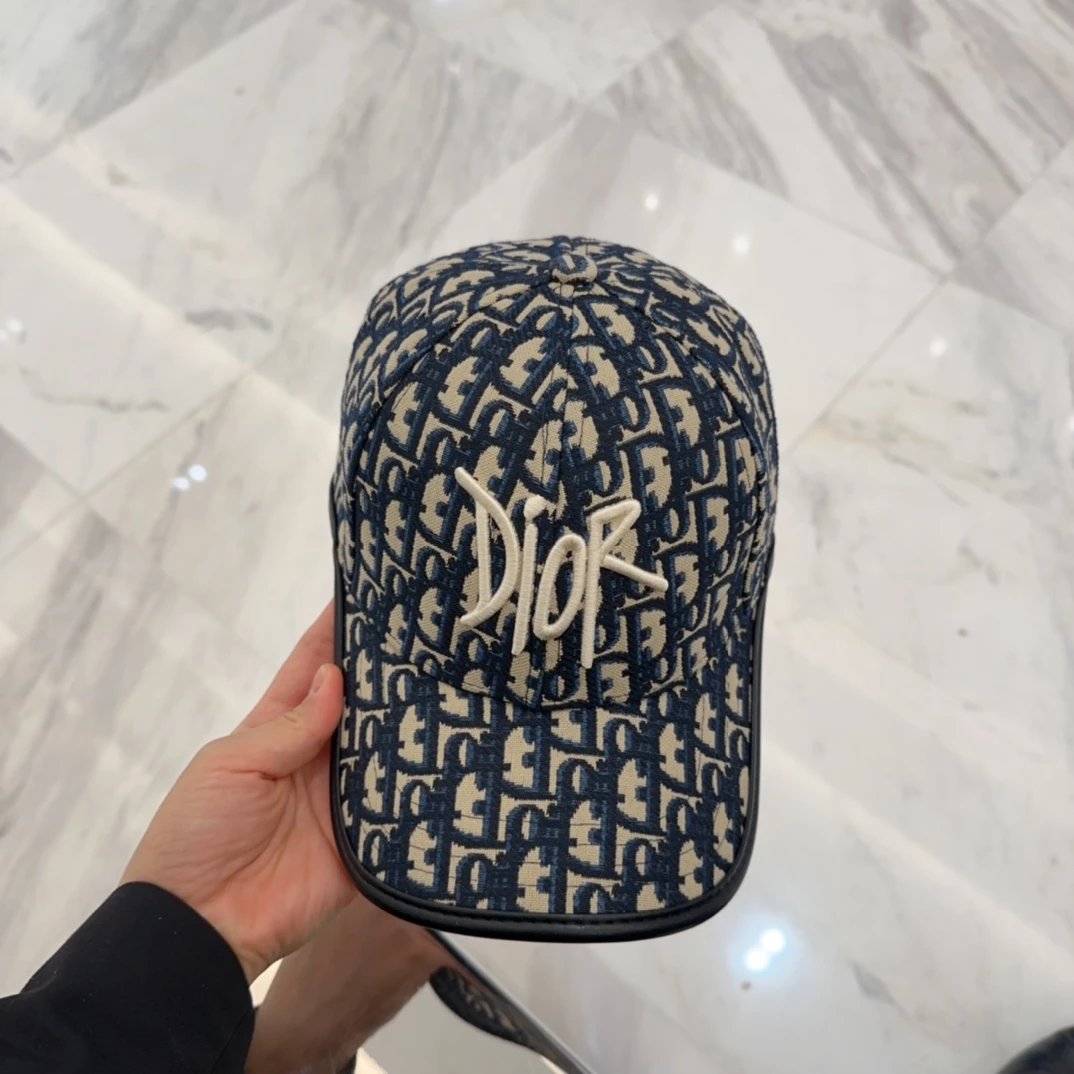 Dior Hat Presbyopic D Letters logo Baseball Cap Sunshade Sun Protection Duckbill Cap Slimming Face Curved Brim Versatile Large Head Circumference Sports Hat Unisex Couple Style