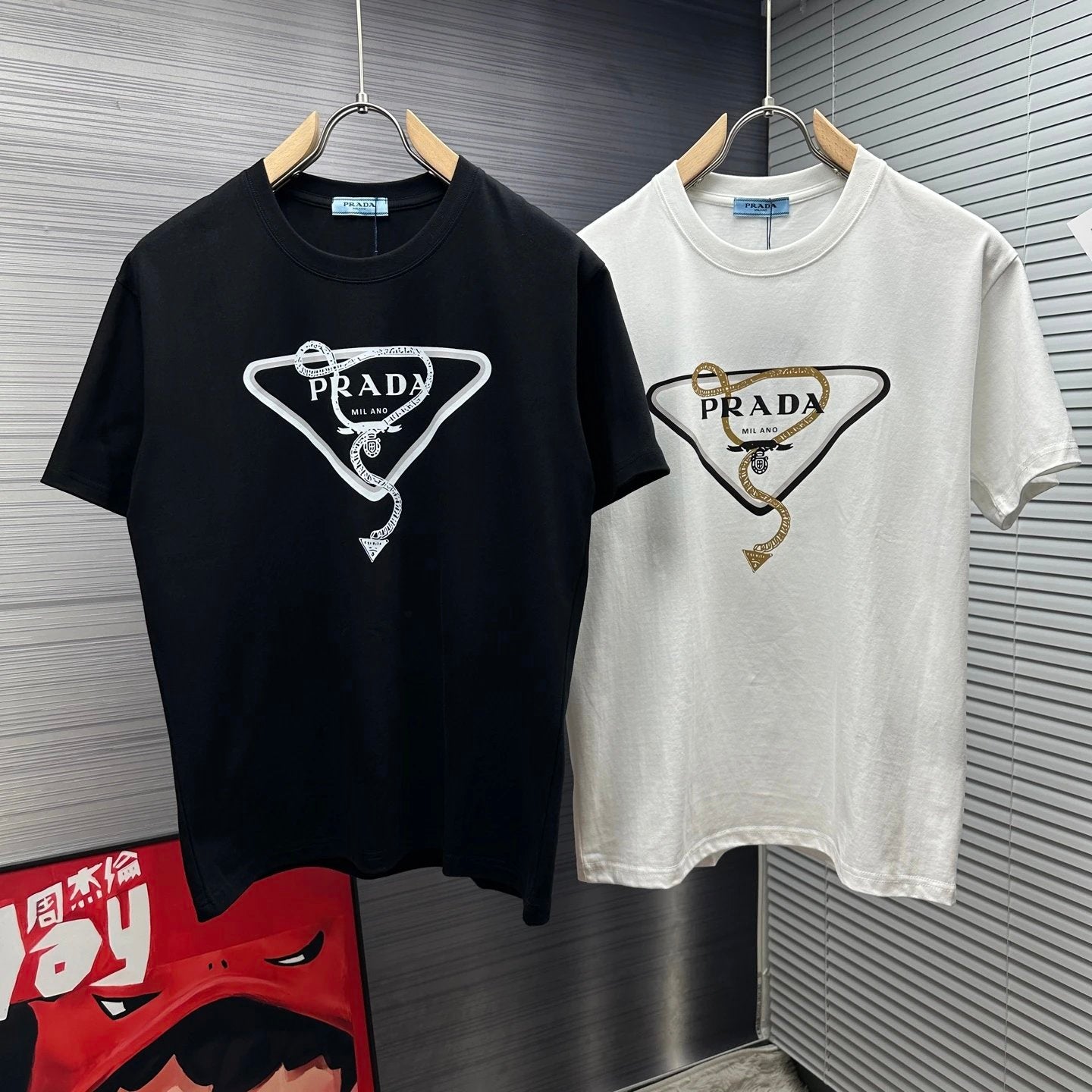 PRADA T-shirt Necklace Print on Chest logo round Neck Short Sleeve25ss New Pure Cotton Unisex Style T Casual T-Shirt Base Layer Shirt OS Loose Fit Half Sleeve Top Plus Size