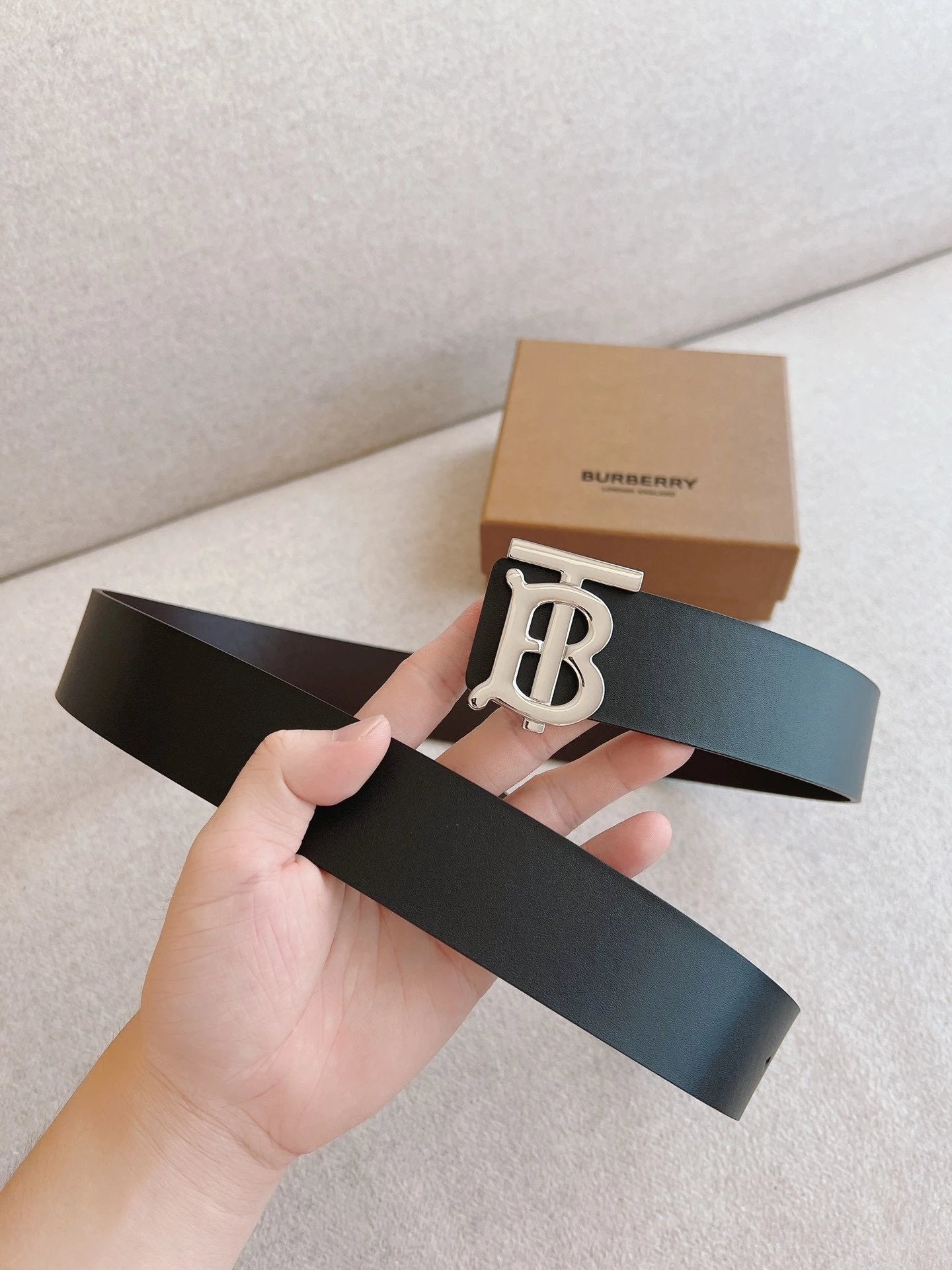 Burberry Belt Top version 【Full Package】New Men's Leather Belt Width4.0cm Double-Sided Imported First Layer Calfskin Full Grain Leather Genuine Goods Quality Original Letter Rotating Buckle Counter Full Set Gift Box Packaging B Home Belt