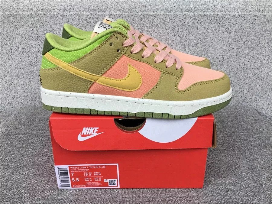 Nike Dunk Low shoes