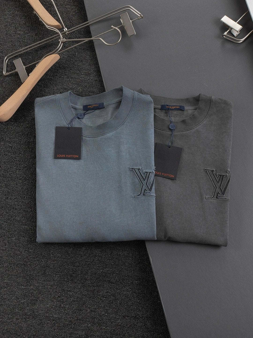 Louis Vuitton LV T-shirt Back Cut Clover Letter Patch logo round Neck Short Sleeve25ss New Pure Cotton Unisex Style T Casual T-Shirt Base Layer Shirt OS Loose Fit Half Sleeve Top Plus Size