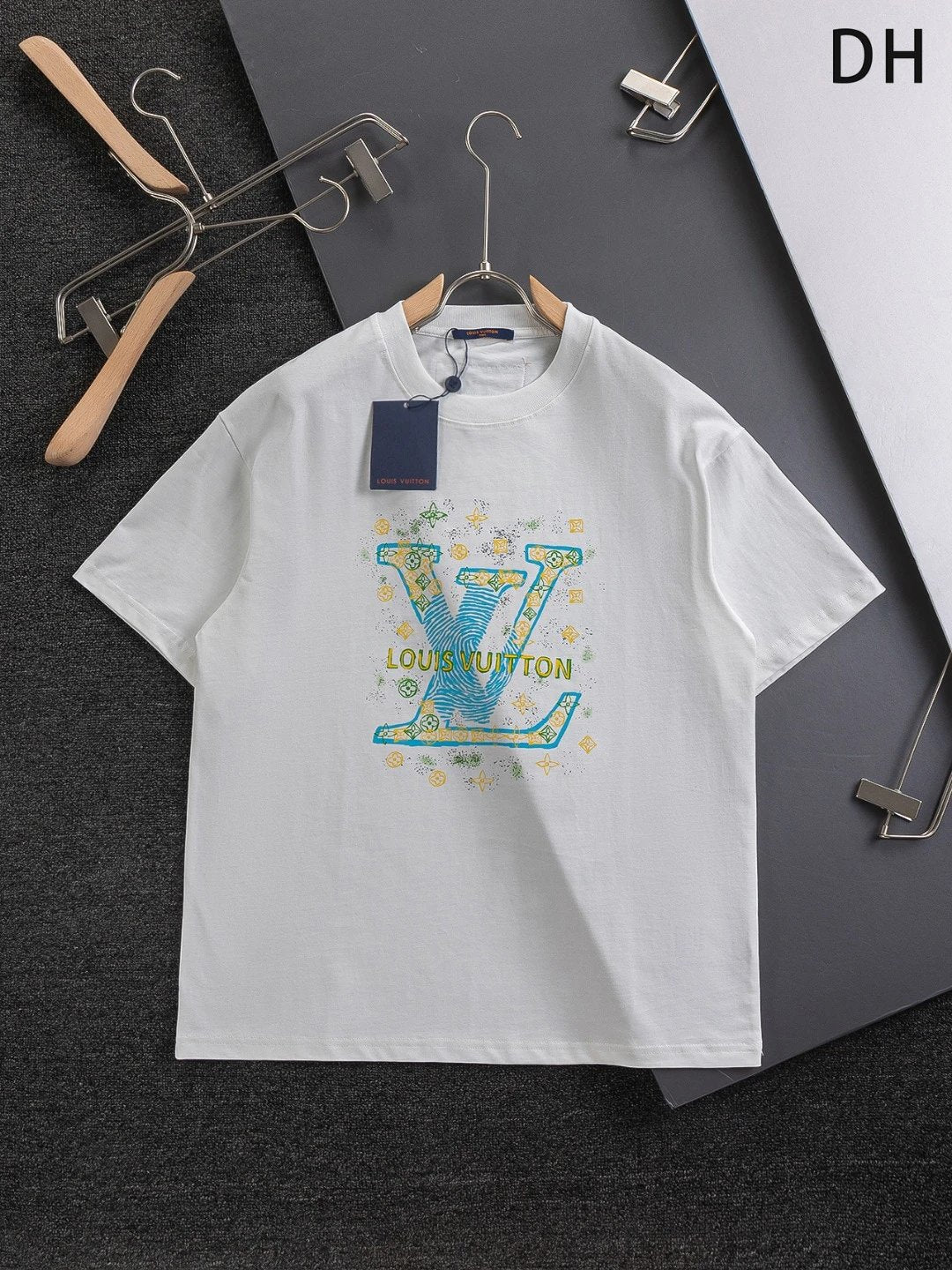 Louis Vuitton LV T-shirt Chest Floral Letter Fingerprint Wave Print logo round Neck Short Sleeve25ss New Pure Cotton Unisex Style T T-shirt OS Loose Fit Base Shirt Half Sleeve T-Shirt Top Half Sleeve