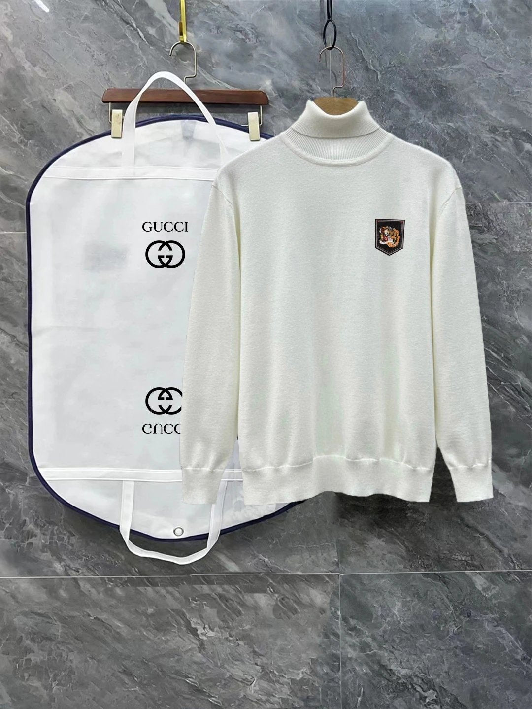 Gucci Sweater Nameplate Tiger logo Turtleneck Sweater Coat Men's and Women's Same Style Outerwear OS Loose Top Long Sleeve Soft Glutinous Idle Style