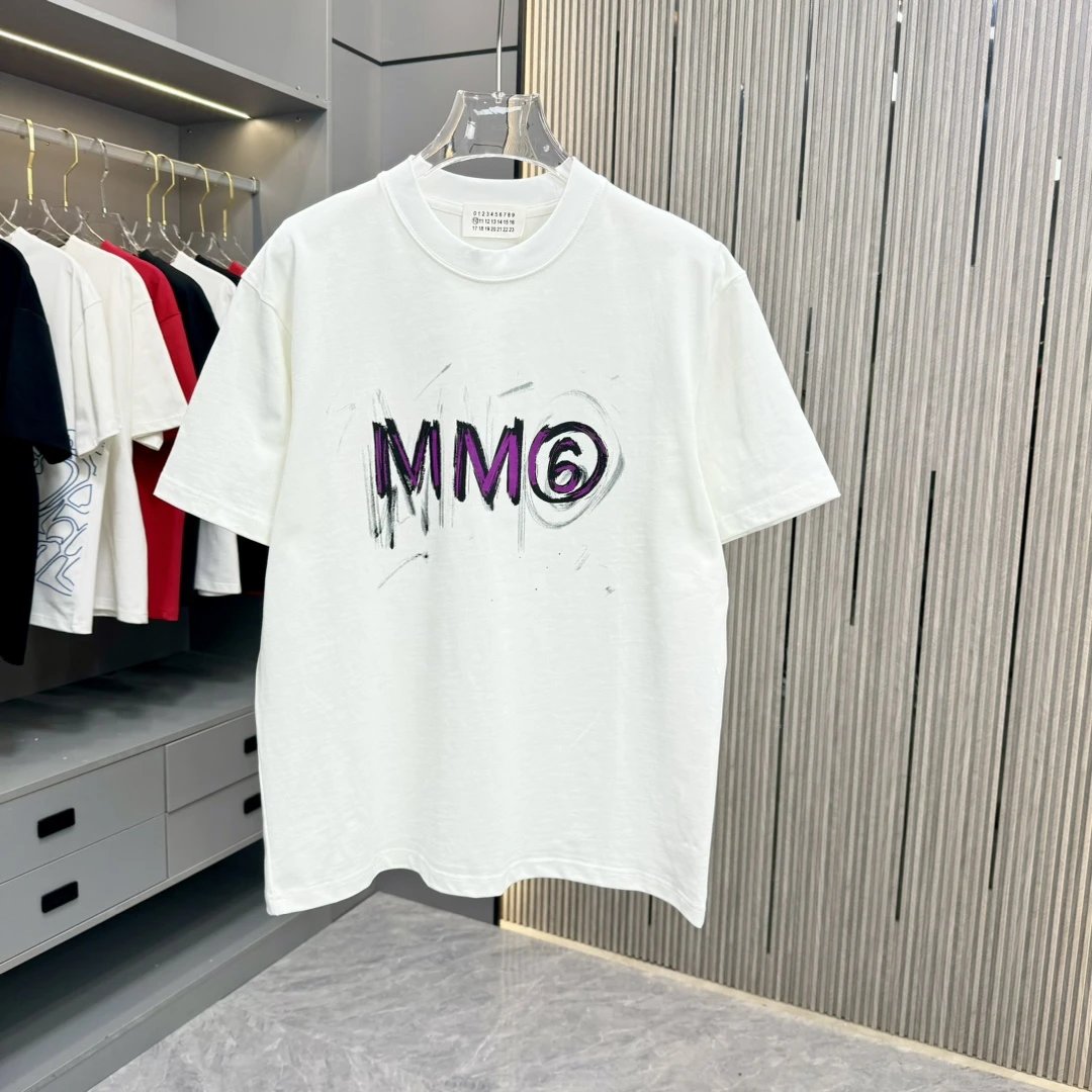 Maison Margiela T-shirt Chest Brand Logo Print logo round Neck Short Sleeve25ss New pure cotton T Unisex T-Shirt OS Drop Shoulder Loose Fit Base Shirt Top T-Shirt Short Sleeve