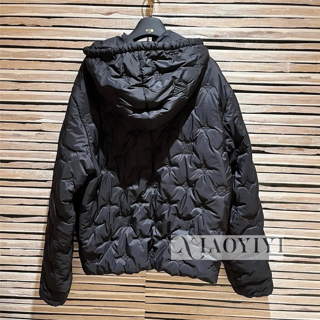 Louis Vuitton LV Down Jacket Men's down Jacket New Logo Quilted Hoodie with Drawstrings Coat European1AFA71