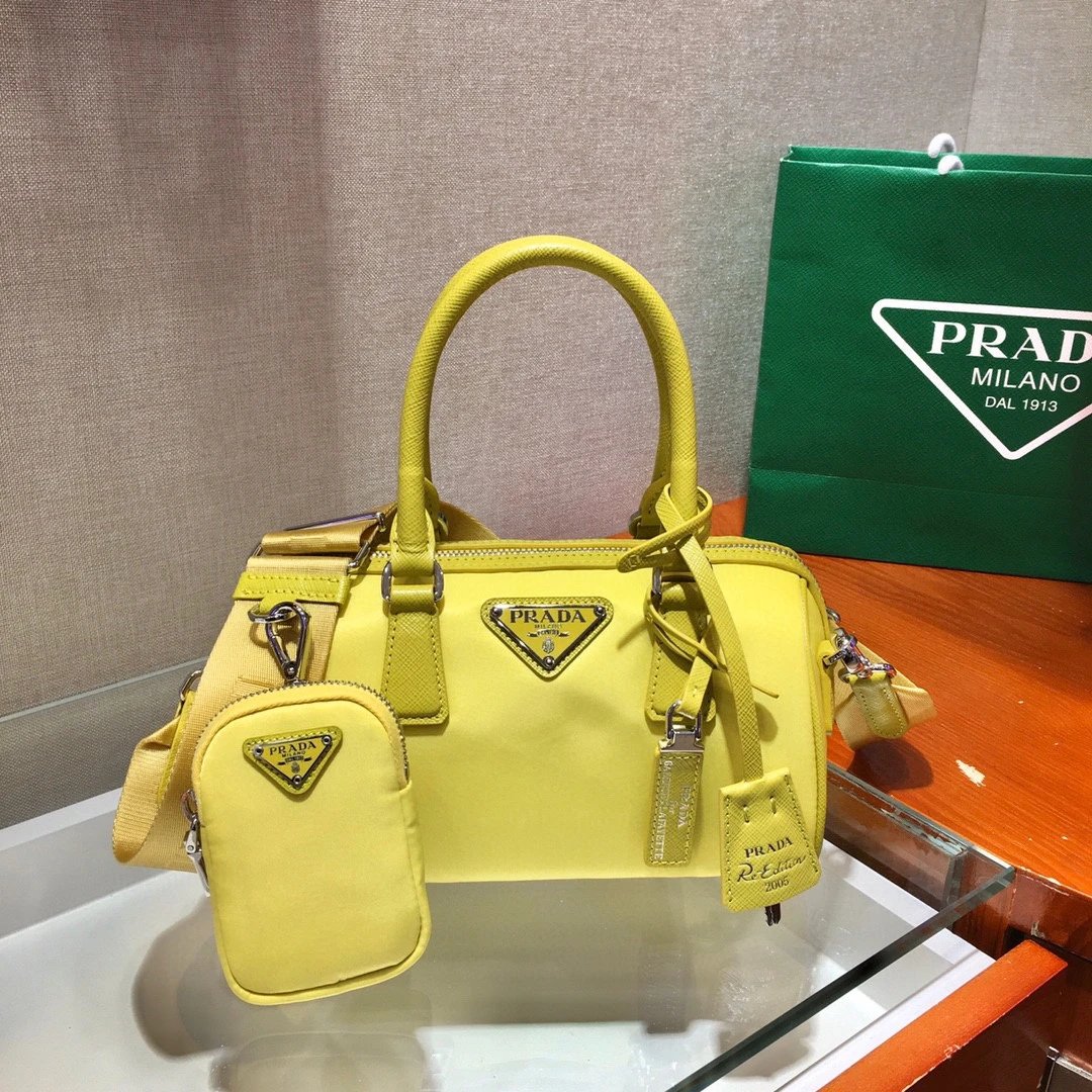 PRADA Bag Top version Latest mini Boston Small Pillow Bag Medieval Underarm Bag Flap Bag Handbag Shoulder Bag Crossbody Bag Women's Bag Women's Bag1BA846