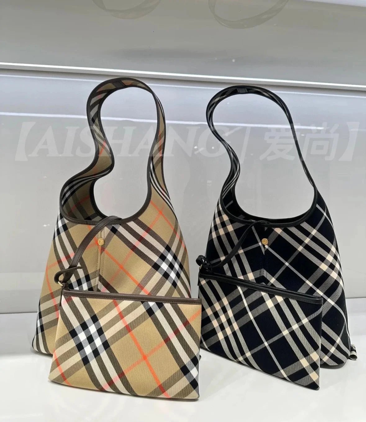 Burberry Women's Bag Top version 【Treasure Item】24New Soft Upright Tote Tote Bag Pair Five-Material Twill Waterproof Fabric Women's One Shoulder Handbag Shopping Bag Mummy Bag