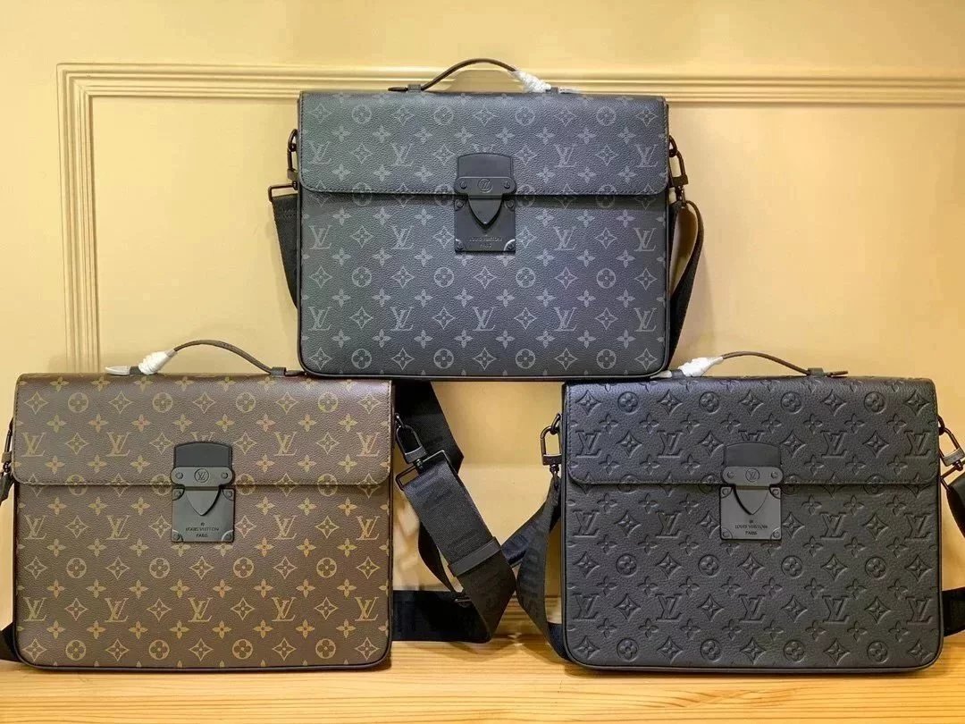 Louis Vuitton LV briefcase Top version 2022Latest slock Men's Handbag Black Flower Briefcase Business Shoulder Bag Messenger Bag Men's Bag Laptop Bag File Bag M20835
