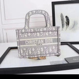 Dior Women's Bag Top version 【Pure Original Surrogate Shopping Grade Fabric】New Version Horizontal Pattern D Arc Seiko New booktotemini Mini Tote Bag Presbyopic Purplish Blue Wine Red Shopping Bag Purplish Blue Claret Embroidery Mini Women's Bag Shoulder