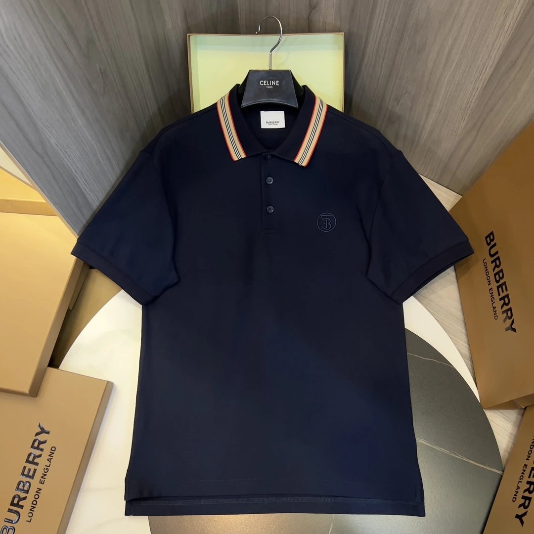Burberry T-shirt Signature Stripes at the Neckline logoPOLO Shirt Lapel Short Sleeve25ss New Unisex Summer Short Sleeve OS Loose T Business Half Sleeve Shirt Plus Size T-Shirt