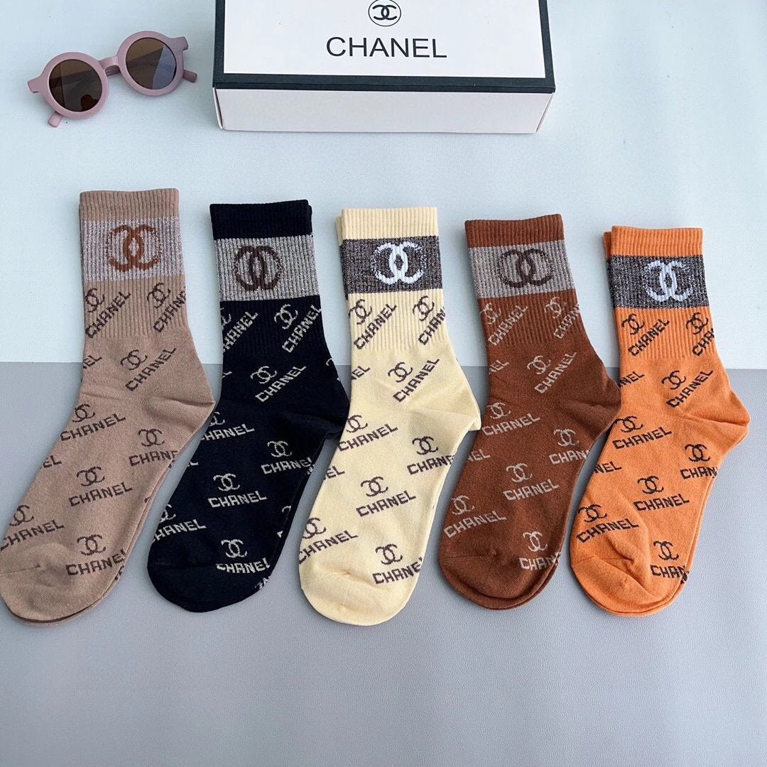 Chanel Sock Socks with Packaging【a Box5Double】
Counter New Women's Clothes High-End Long Socks❗Counter Synchronization，Super Soft and Comfortable