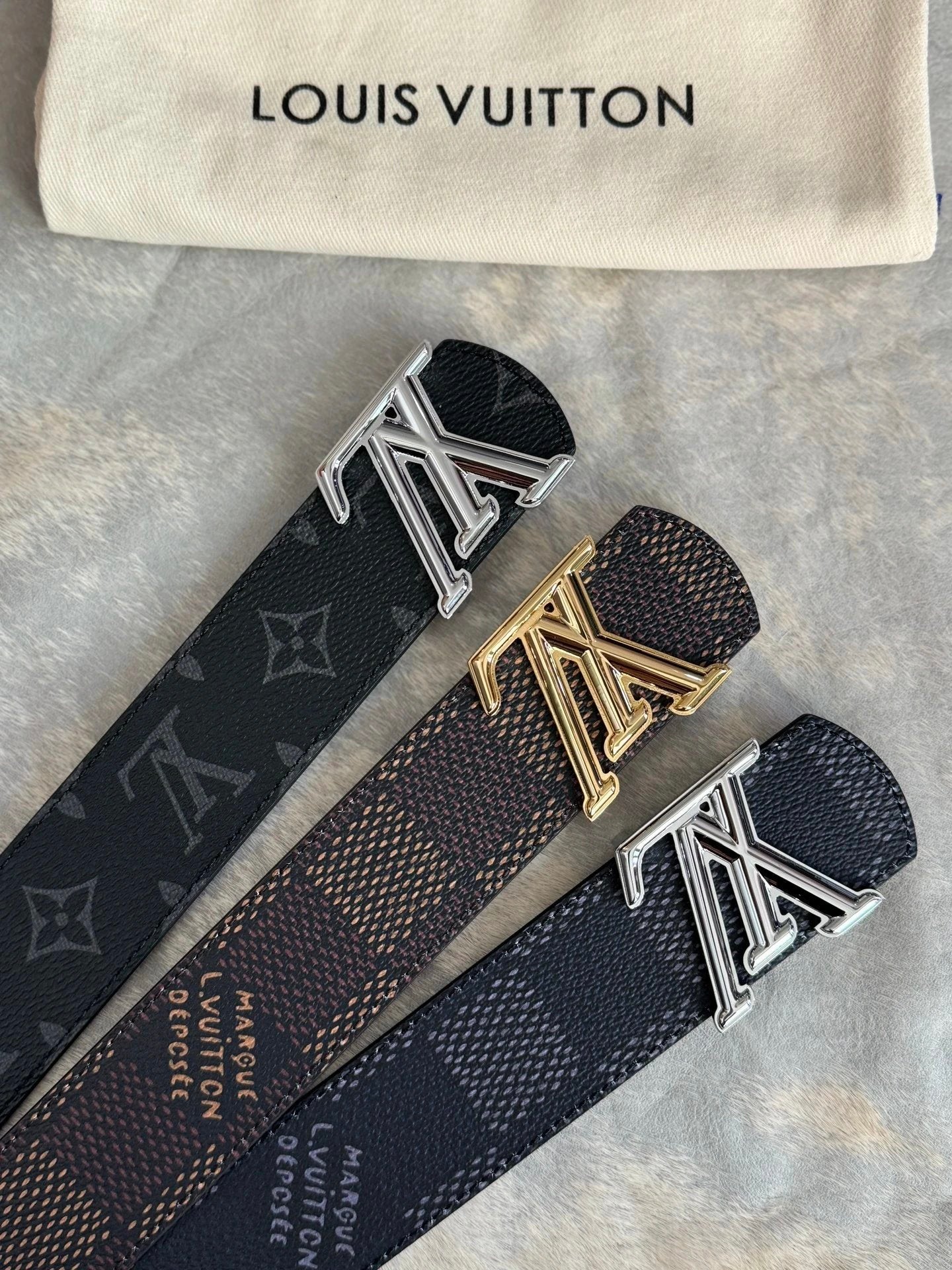 Louis Vuitton LV Belt Top version 【Counter Quality】The Most New Belt4.0cm Men's Belt Men's Leather Belt with Classic Presbyopic Checkerboard Plaid Belt with Genuine Goods Packaging in and out of the Counter No Problem Versatile Casual Fashion Formal Wear