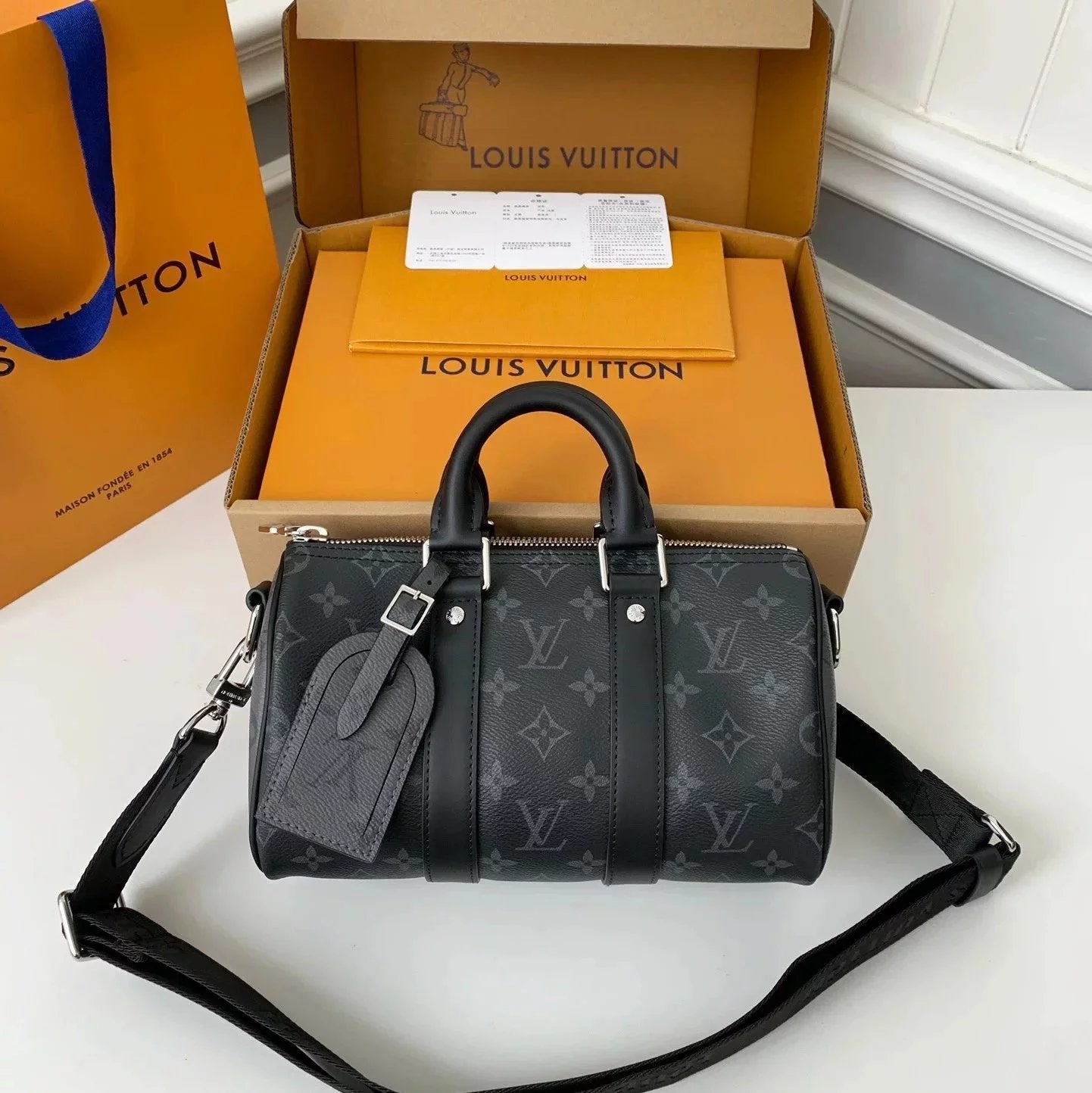 Louis Vuitton LV Men's Bag Top version 23Autumn and Winter New Eye Series Pillow Bag Full Series Handbag Shoulder Messenger Bag Pillow Bag Eyes Blue Flame Blue Black Flower