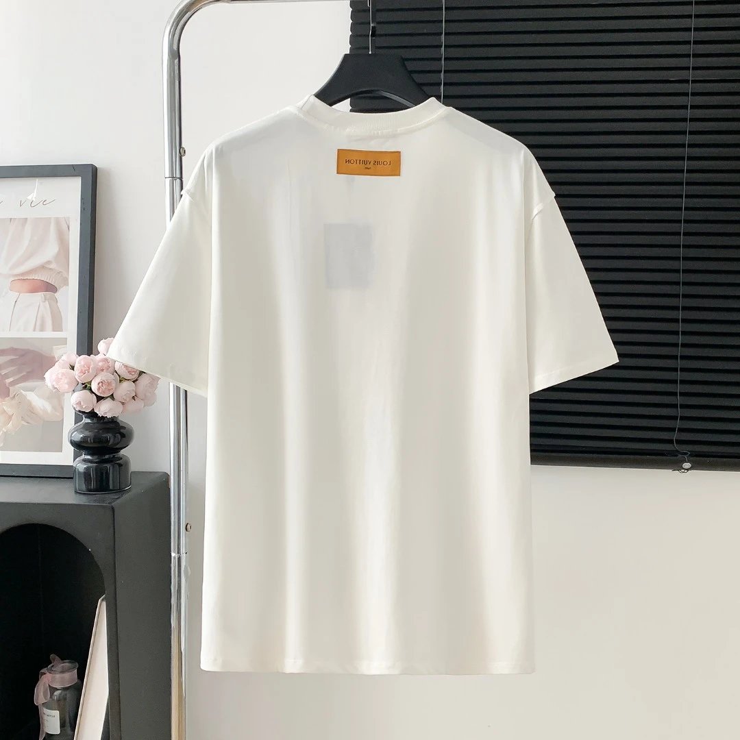 Louis Vuitton LV T-shirt Chest logo Silicone Craft Round Neck Short Sleeve25ss New Pure Cotton Unisex Style T Casual T-Shirt Base Layer Shirt OS Loose Fit Half Sleeve Top Plus Size