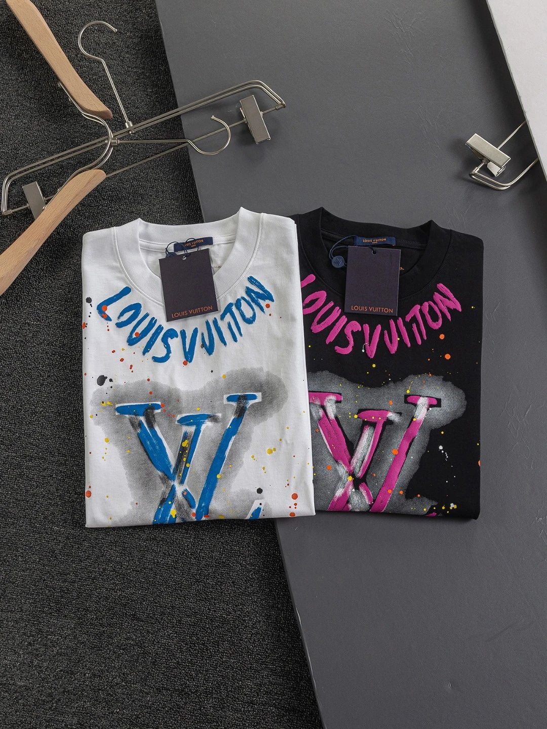 Louis Vuitton LV T-shirt 25ss New Pure Cotton Unisex Style T T-shirt OS Loose Fit Base Shirt Top Half Sleeve T-Shirt