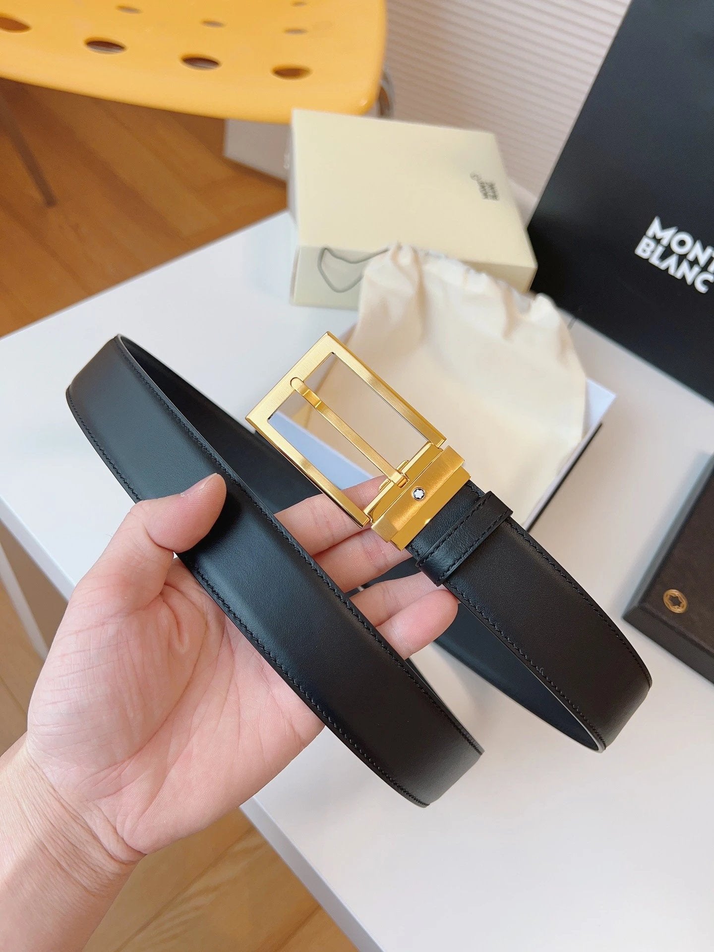 Montblanc Belt Top version Business Casual Belt Belt High Quality Double-Sided Head Layer Cowhide with Steel Buckle Men's Leather Belt Fashion All-Match Business Belt Double-Sided Available3.5