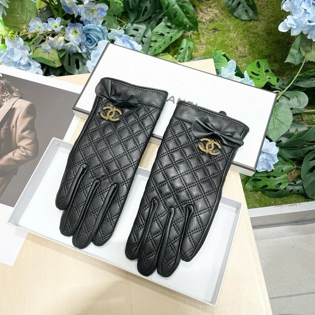 Chanel Gloves Casual Leather Gloves with Packaging for Women✨2024New Exclusive First Touch Screen Gloves【Original Quality】Official Network Synchronization Ladies New High-End Sheepskin Gloves