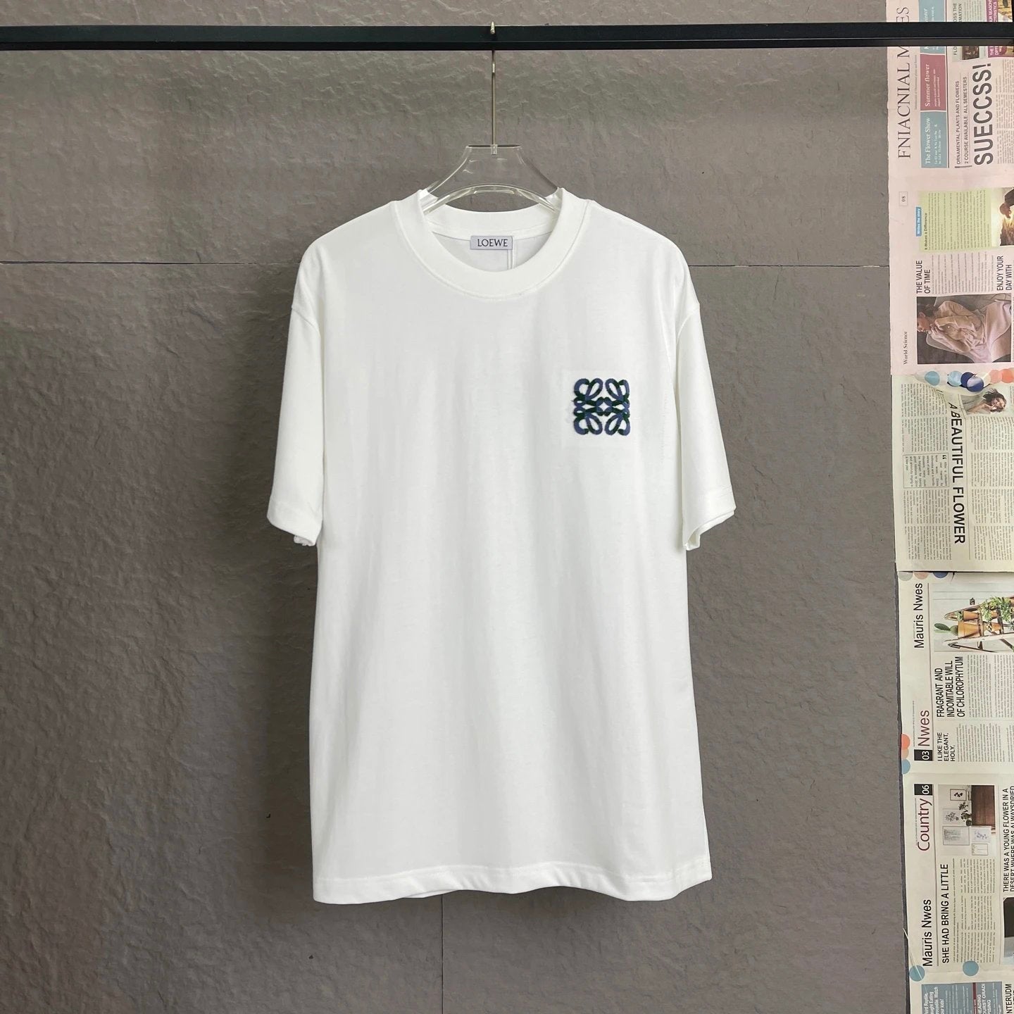 LOEWE T-shirt Chest Brand Pattern Towel Embroidery logo round Neck Short Sleeve25ss New Pure Cotton Unisex Style T Casual T-Shirt Base Layer Shirt OS Loose Fit Half Sleeve Top Plus Size