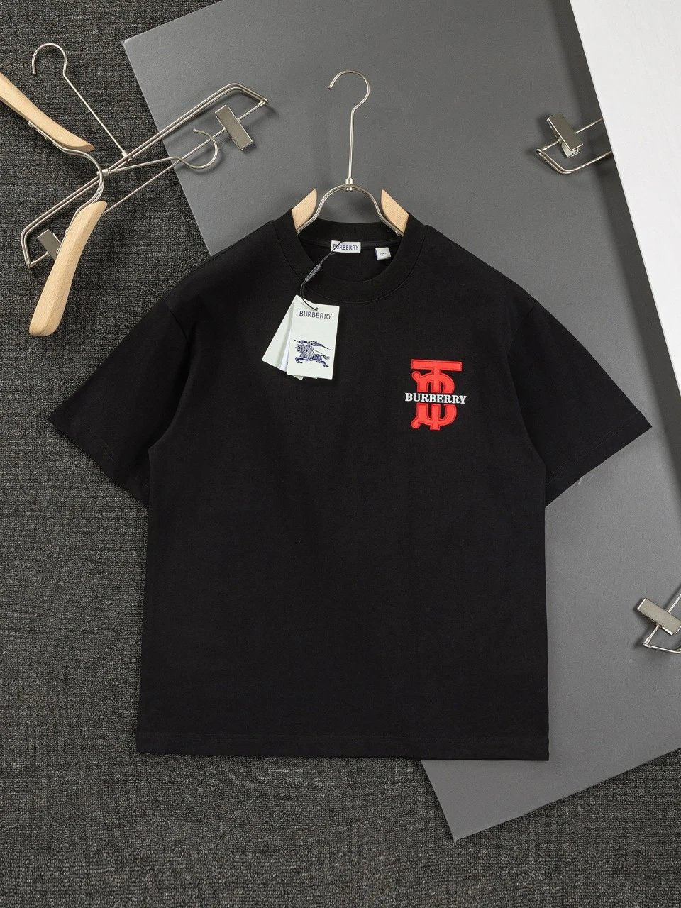 Burberry T-shirt Chest BT Letter Patch Embroidery logo round Neck Short Sleeve25ss New Pure Cotton Unisex Style T T-shirt OS Loose Fit Base Shirt Half Sleeve T-Shirt Top Half Sleeve