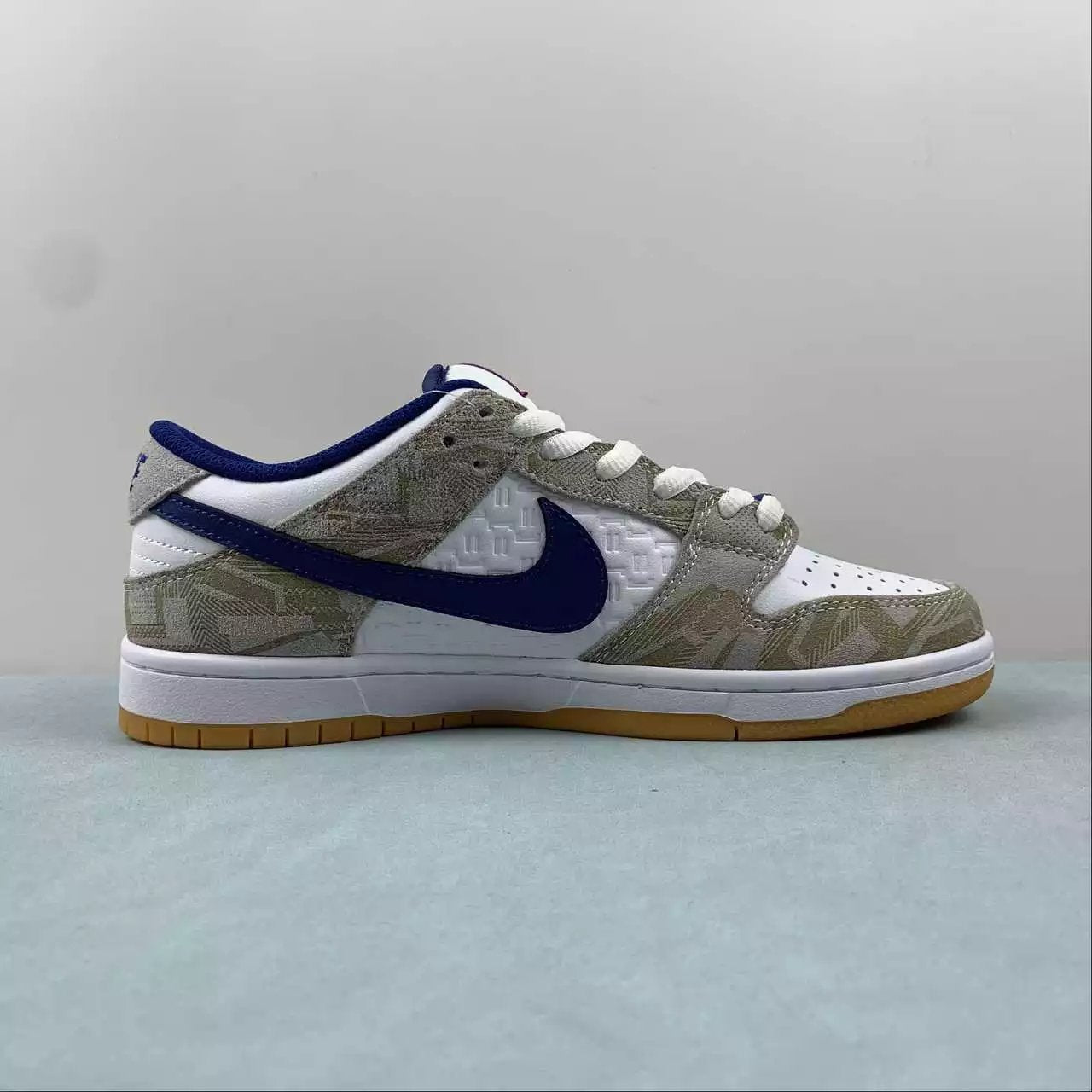 Nike Dunk Low shoes