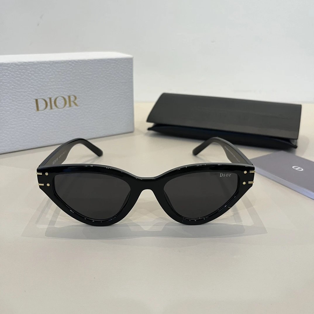 Dior Sunglasses Letter Print Temple Sunglasses Slimming Non-Prescription UV Protection Unisex Couple Style Driving Beach Fishing25ss New Sports Casual Versatile