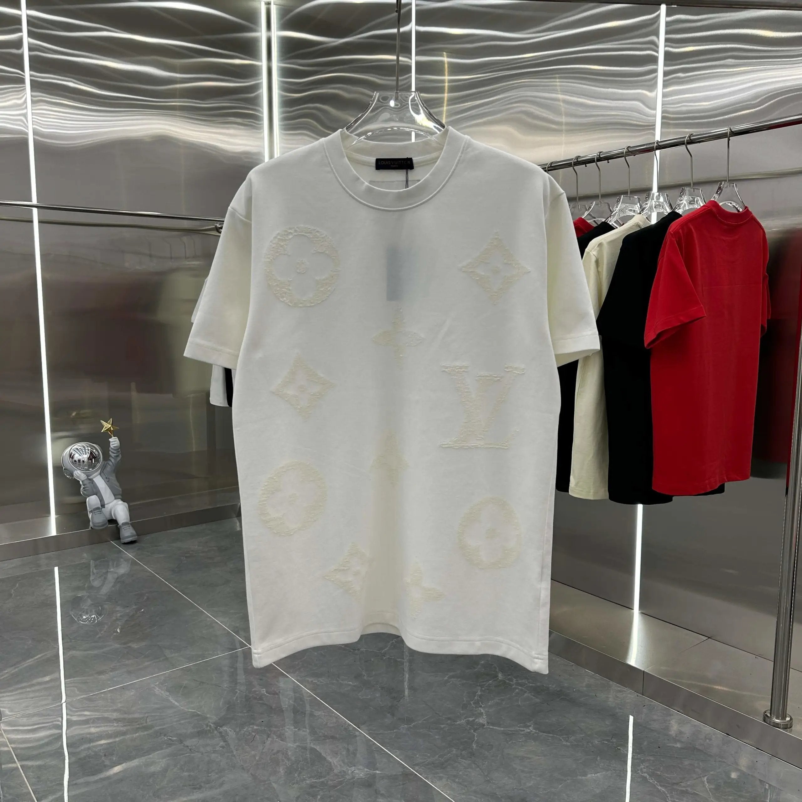 Louis Vuitton LV T-shirt Flame Embroidery Craft Double Layer Fabric Round Neck Short Sleeve25ss New pure cotton T Unisex T-Shirt OS Drop Shoulder Loose Fit Base Shirt Top T-Shirt Short Sleeve