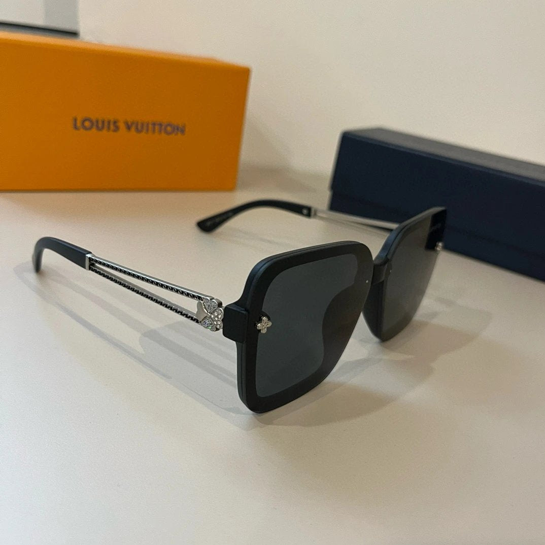 Louis Vuitton LV Sunglasses Hollow Metal Temple Sunglasses Slimming No Degree Driving Beach Fishing Unisex Couple Style UV Protection25ss New Sports Casual Versatile