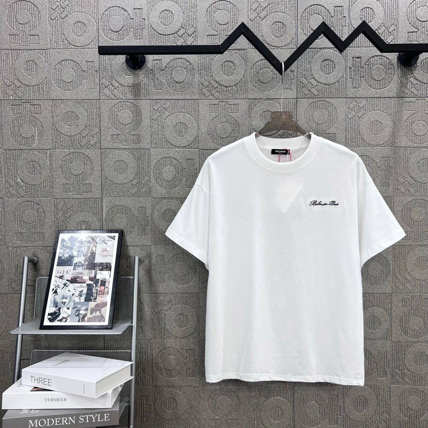 Balmain T-shirt Front and Back Simple Letter Embroidery logo round Neck Short Sleeve25ss New pure cotton T Unisex T-Shirt OS Drop Shoulder Loose Fit Base Shirt Top T-Shirt Short Sleeve