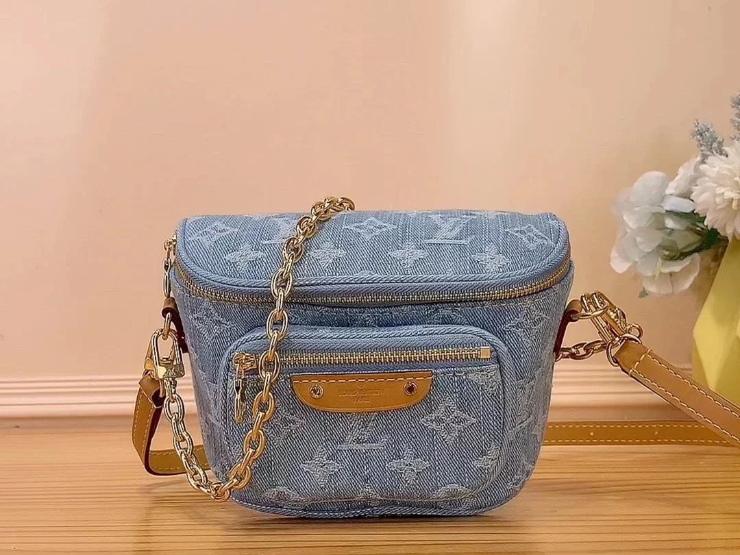 Louis Vuitton LV Women's Bag Top version 【Original Factory】2024New Blue Color Tannin Denim Bumdag Chest Bag Waist Bag Men's and Women's Same Single Shoulder Messenger Bag Chain Underarm Bag M83353