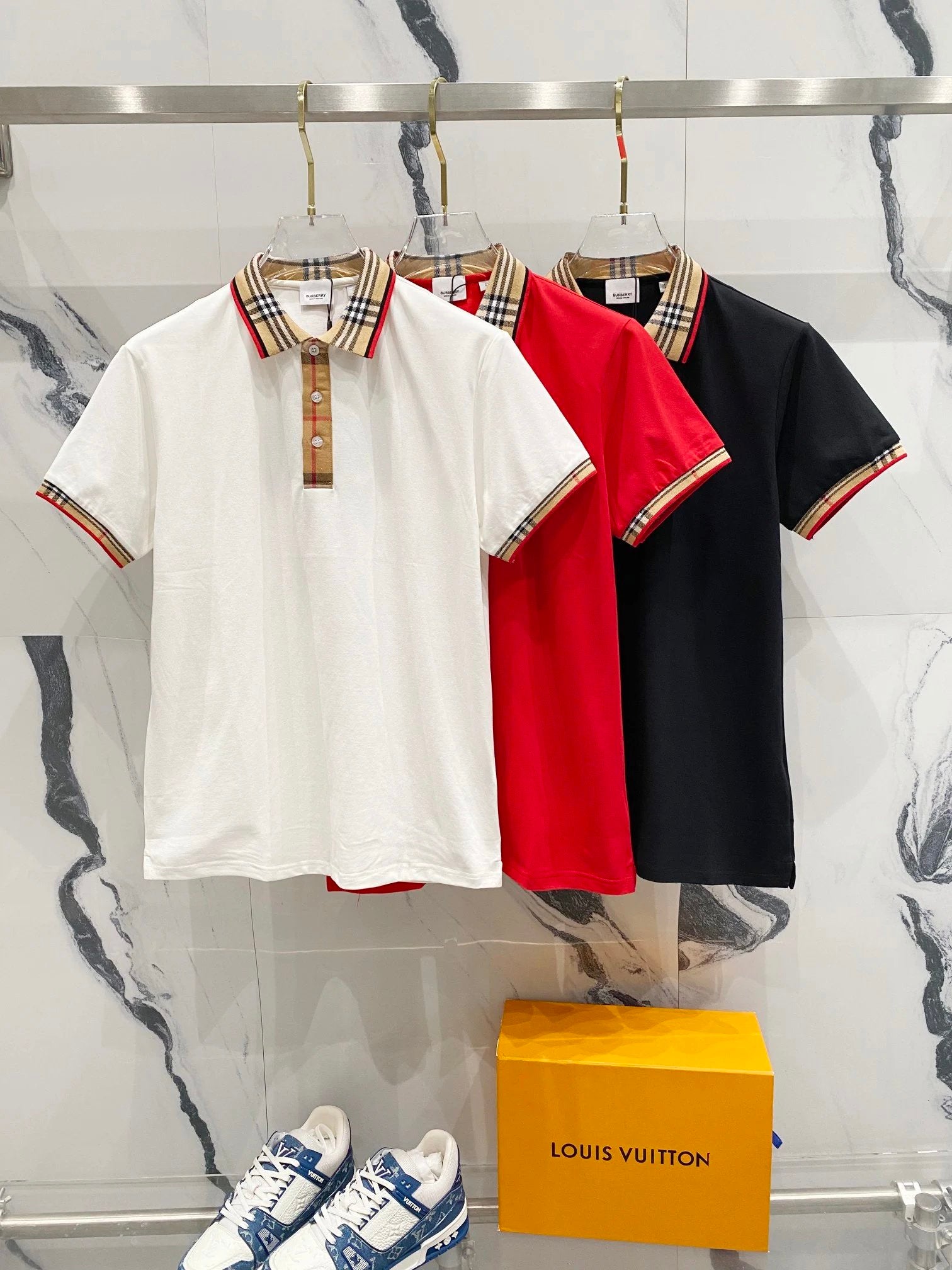 Burberry T-shirt Plaid Woven Collar Patchwork LOGO Identification POLO Short Sleeve Turn-down Collar Shirt Unisex Summer Loose Fit T Business Casual Half Sleeve Shirt Plus Size T-Shirt