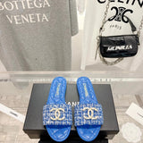 Chanel Shoes High Quality Counter New Mier Slippers
Temperament wild！High-End Quality，It Looks Super Nice on My Feet！
Vamp Woolen Material/Sheepskin Lining Pad
Exquisite Handmade Electric Embroidery
Classic Never out of Date.
Handmade Diamond Grid Stitchi