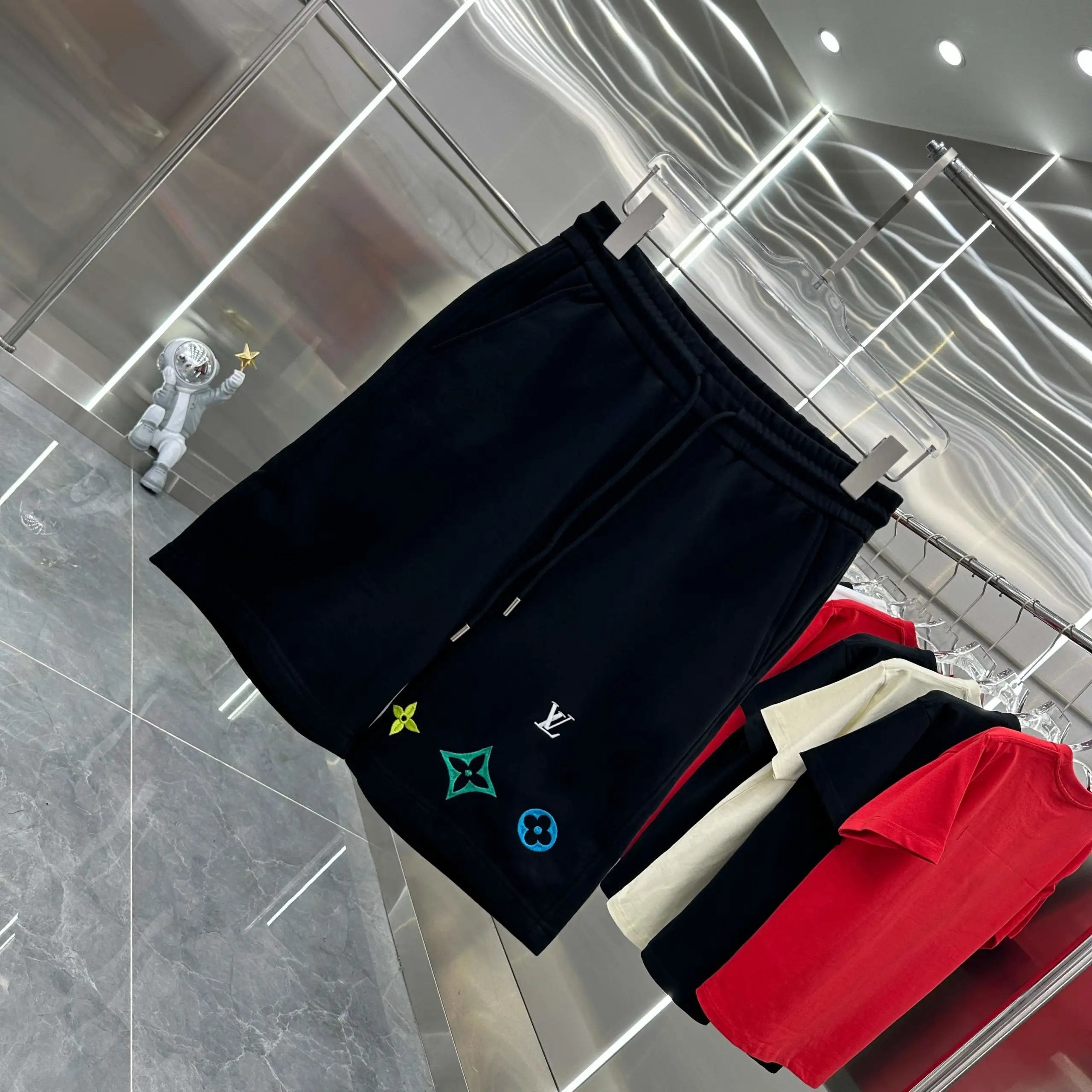 Louis Vuitton LV Shorts Letters logo Embroidered Shorts Knee-Length Shorts25ss New Drawstring Casual Summer Pants5Two-in-One Casual Sweatpants for Men and Women, Pure Cotton Joggers