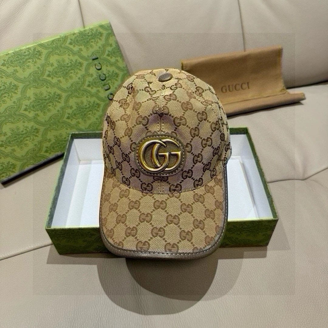 Gucci Hat Big Pair G Alphabet Gold Label logo Baseball Cap Sun Protection Visor Cap Large Head Circumference Versatile Sports Hat Slimming Face Curved Brim Unisex Couple Style
