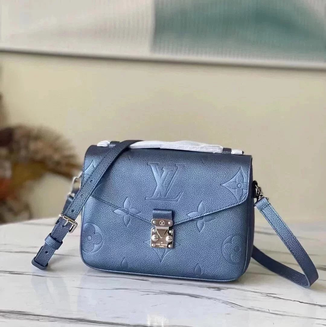 Louis Vuitton LV Women's Bag Top version 【Original Order】2021New Casual Fashion Genuine Leather Crossbody Small Square Bag Trendy All-Match Twist Lock Bag PochetteMetis Women's Shoulder Crossbody Messenger Bag M59211