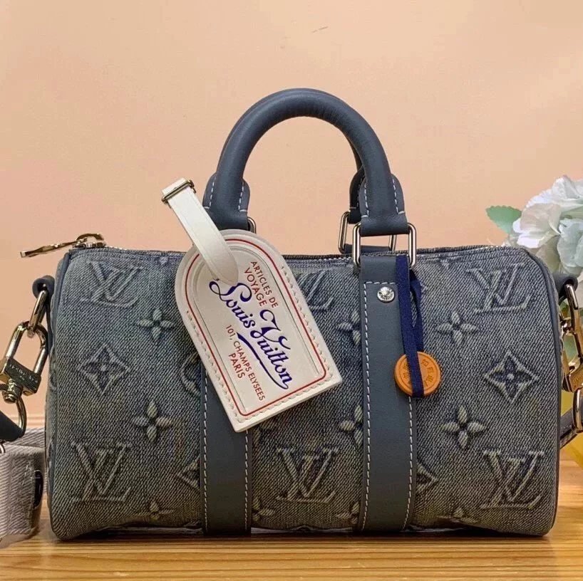 Louis Vuitton LV Men's Bag Top version 【Spot Goods】M22762Denim Men's Pillow Bag keepal25Handbag Mini Travel Bag Travel Bag Unisex Handbag Denim Jean Bag m22527。Water Park