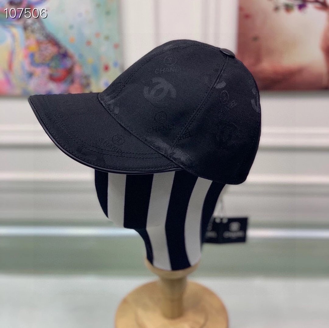 Chanel Hat Classic Original Baseball Cap，Classic Double C,Counter1:1Mold Opening Customization，Original Canvas+First Layer Cowhide，Lightweight and Breathable！Excellent Quality，Basic Head Circumference56，Patch Adjustable。