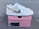 Nike Dunk Low shoes