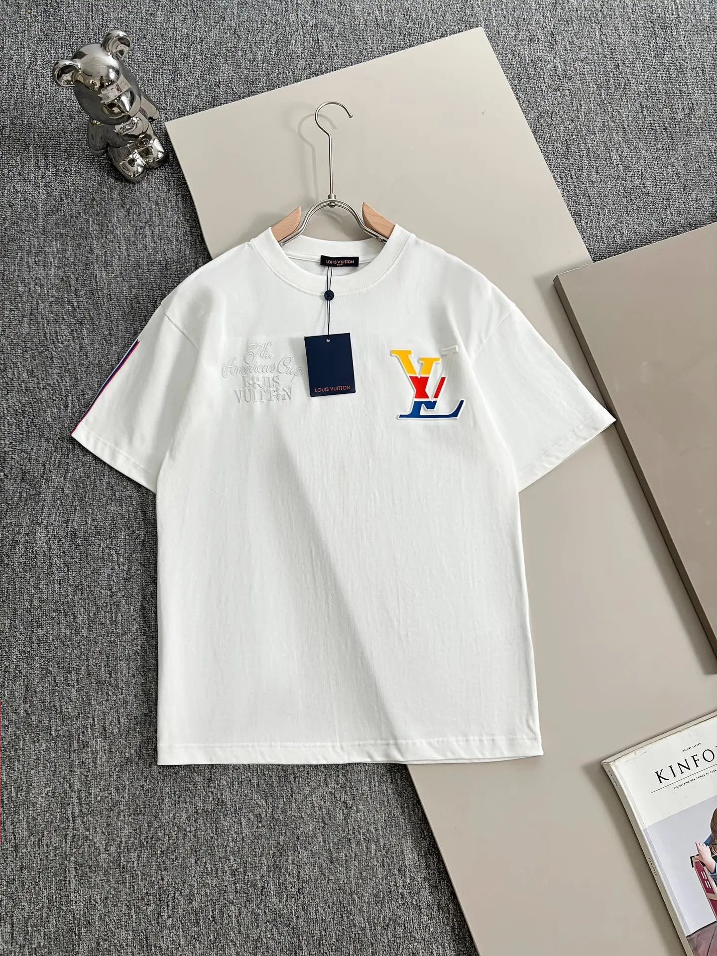 Louis Vuitton LV T-shirt Chest Letter Pattern Embroidery Pressure Film Letter Print logo round Neck Short Sleeve25ss New Pure Cotton Unisex Style T T-shirt OS Loose Fit Base Shirt Top Half Sleeve T-Shirt