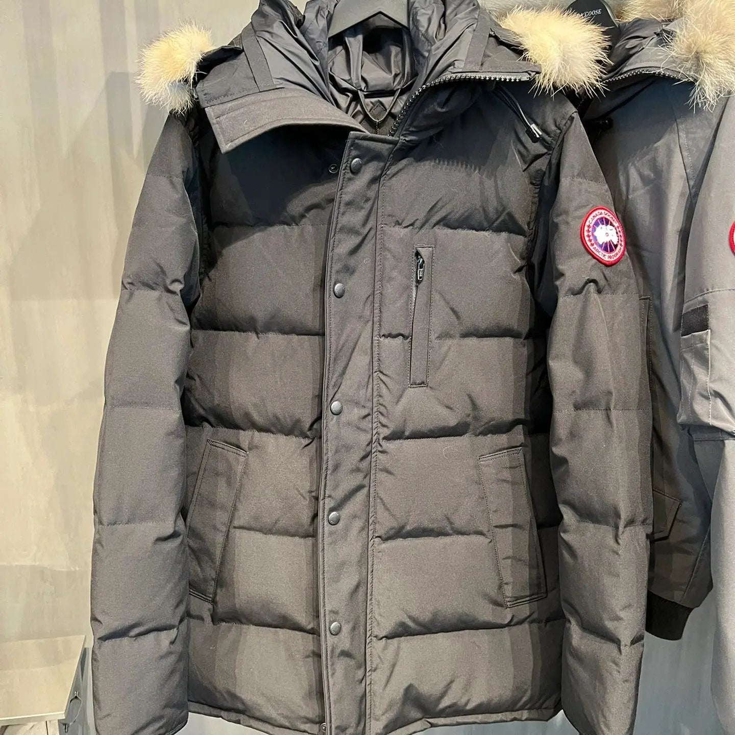 Canada Goose Down Jacket Chest Pocket Mid-Length Men's down Jacket Coat