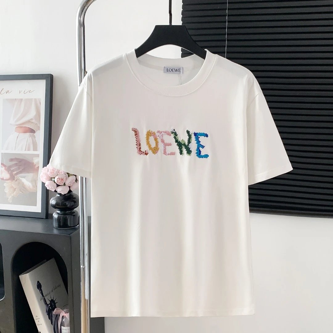 LOEWE T-shirt Chest Patchwork Letter Embroidery logo round Neck Short Sleeve25ss New Pure Cotton Unisex Style T T-shirt OS Loose Fit Base Shirt Half Sleeve T-Shirt Top Half Sleeve