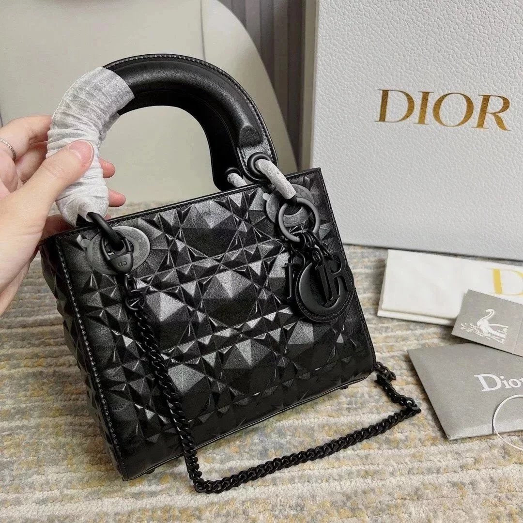 Dior Women's Bag Top version Original Leather2022Spring and Summer New Diamond Rattan Plaid Diana Bag3Grid MiniLady Three Grids17cm New Diamond Rattan Plaid Women's Cow Leather Bag