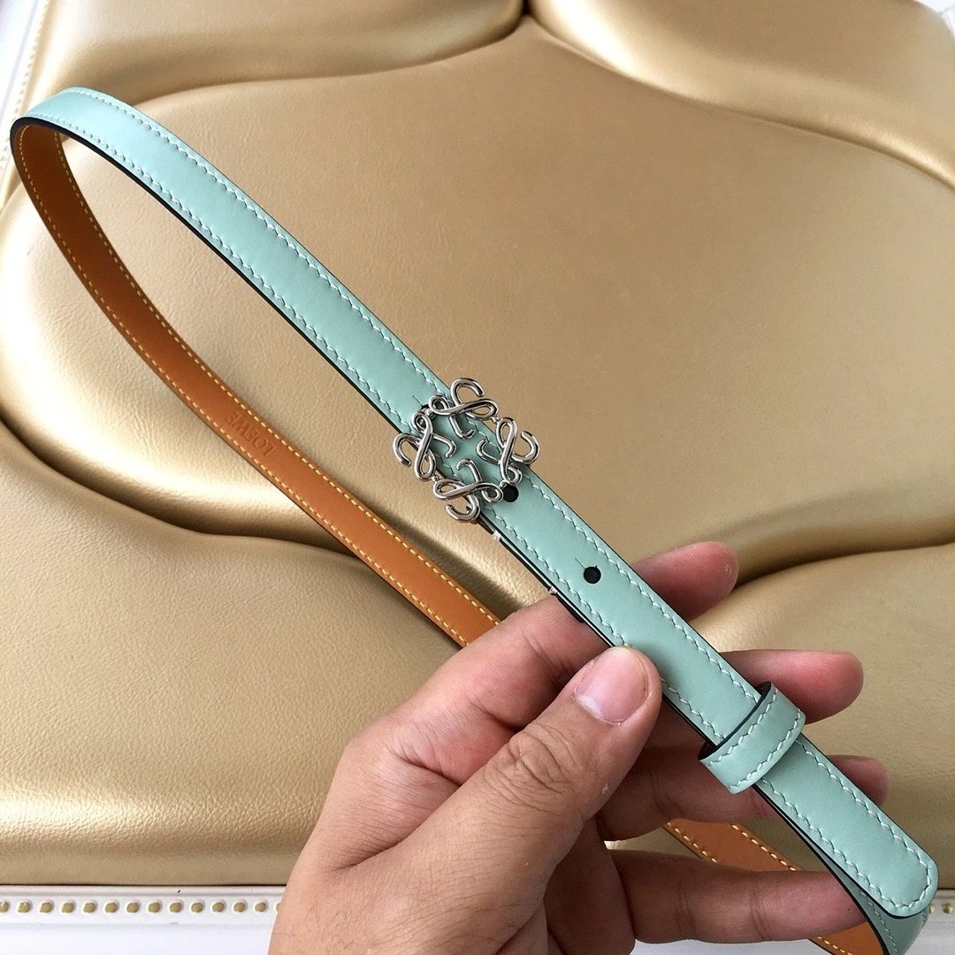 LOEWE Belt Top version Original Sample Women's Clothes Original Order Belt Width1.5cm Genuine Goods Quality Counter Full Set of Packaging Selected Imported First Layer Calfskin Leather Feel Comparable to Genuine Goods Boutique Letter Buckle Official Net S