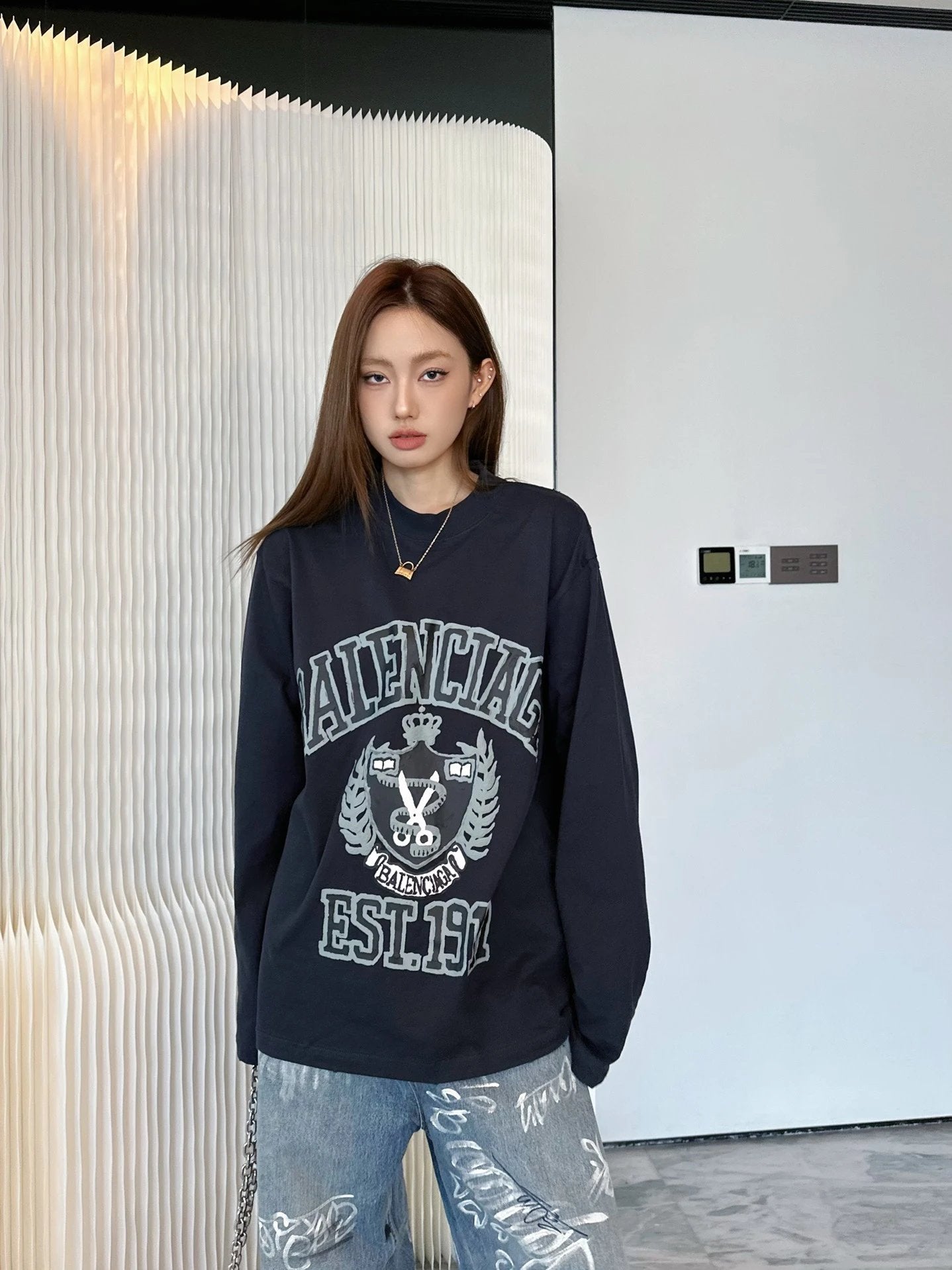 Balenciaga Hoodie 24FW Foam Scissors Crown Heavy Industry Washed Vintage Long Sleeve T Pullover Sweatshirt Unisex Sports Casual Loose Fit Versatile New Autumn Winter Collection