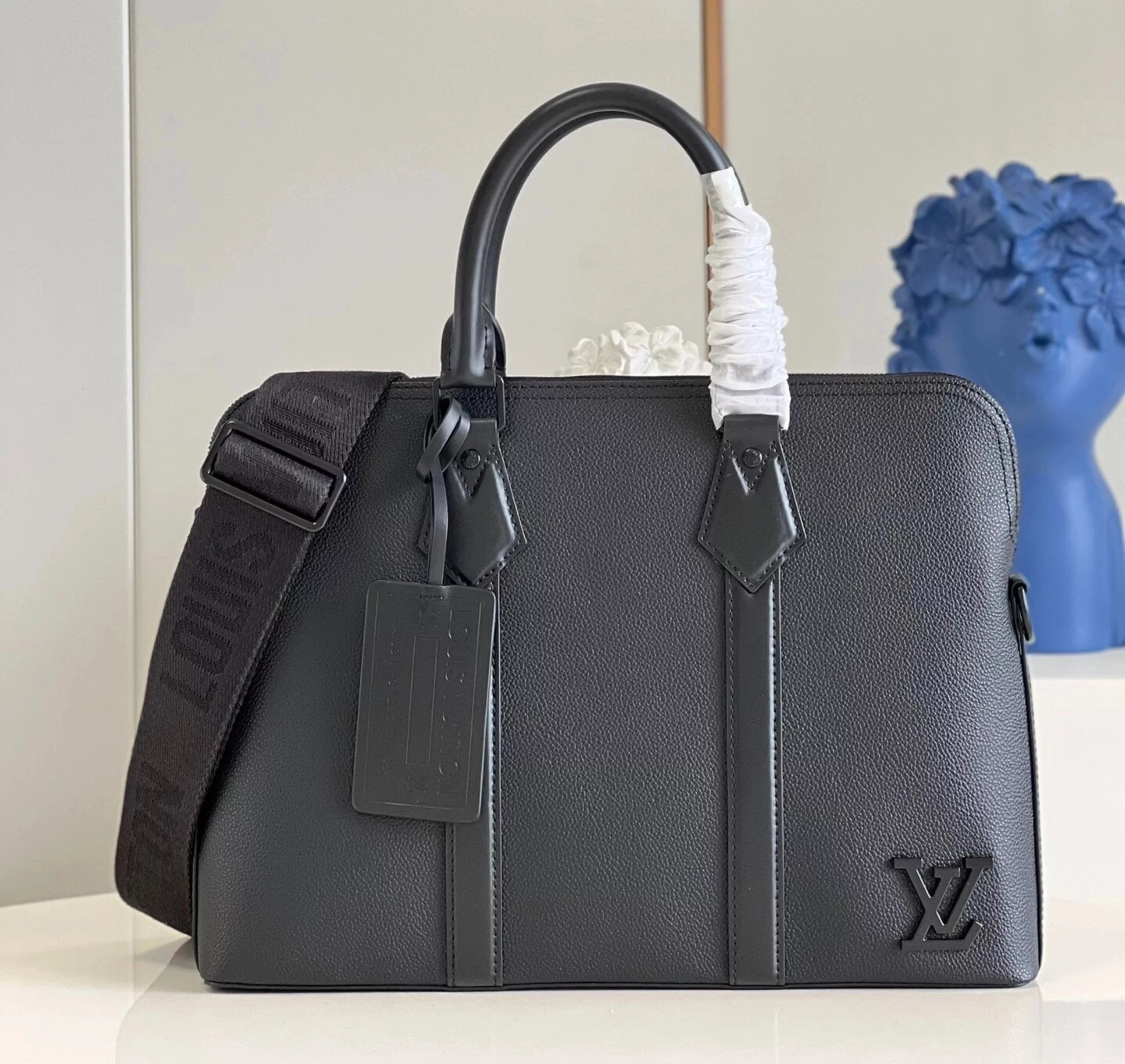 Louis Vuitton LV briefcase Top version 【Treasure of Town Store】2021New M59159Full Leather Black Briefcase Series Men's Bag Arman Small Size Men's Briefcase Computer Bag Business Trip Portable File Package Shoulder Messenger Bag